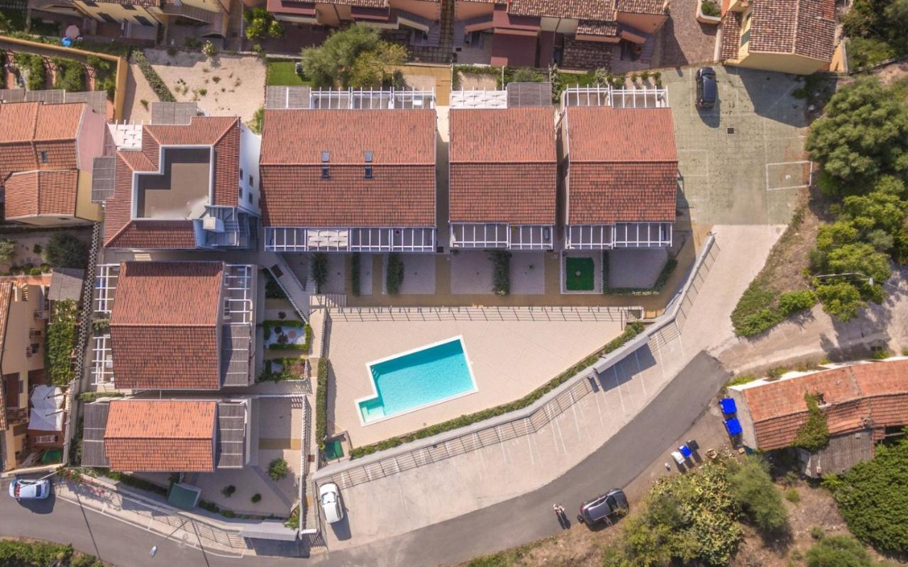 Villetta Federico climatizzata con giardino privato Viddalba Esterno foto
