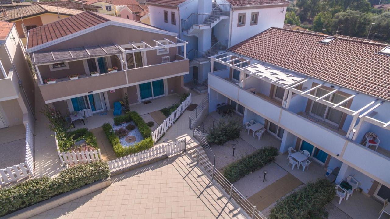 Villetta Federico climatizzata con giardino privato Viddalba Esterno foto