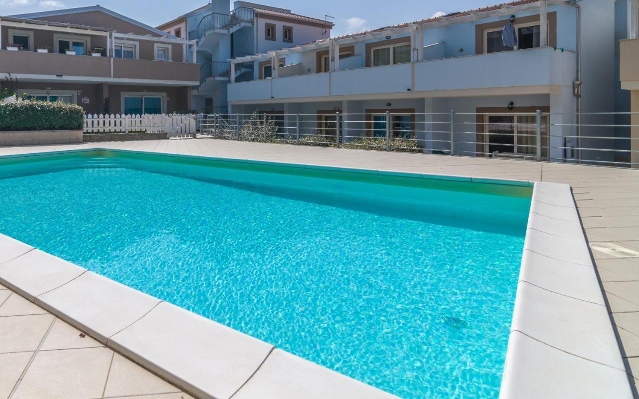 Villetta Federico climatizzata con giardino privato Viddalba Esterno foto