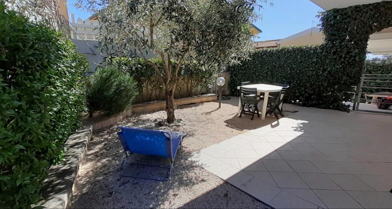 Villetta Federico climatizzata con giardino privato Viddalba Esterno foto